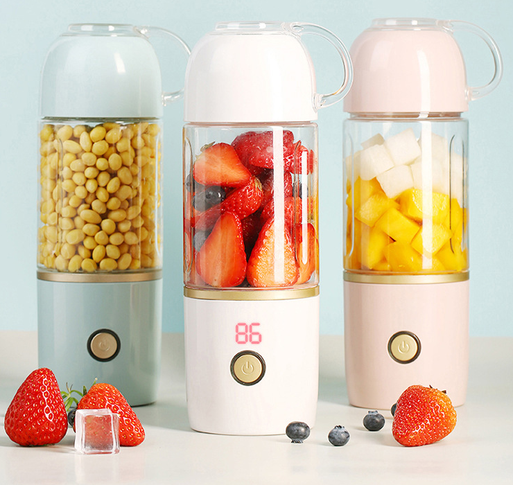 Portable Fruit Juicing Cup