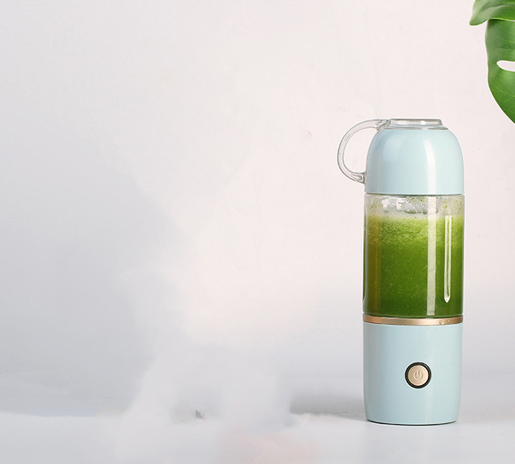 Portable Fruit Juicing Cup